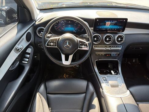 Used 2022 Mercedes-Benz GLC 300 w/ Premium Package Lite image 23