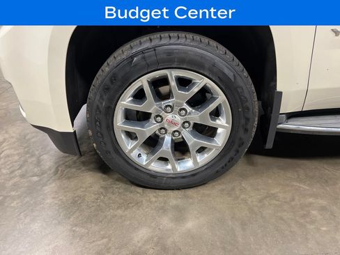 Used 2015 GMC Yukon SLT w/ Open Road Package AWD/4WD image 9