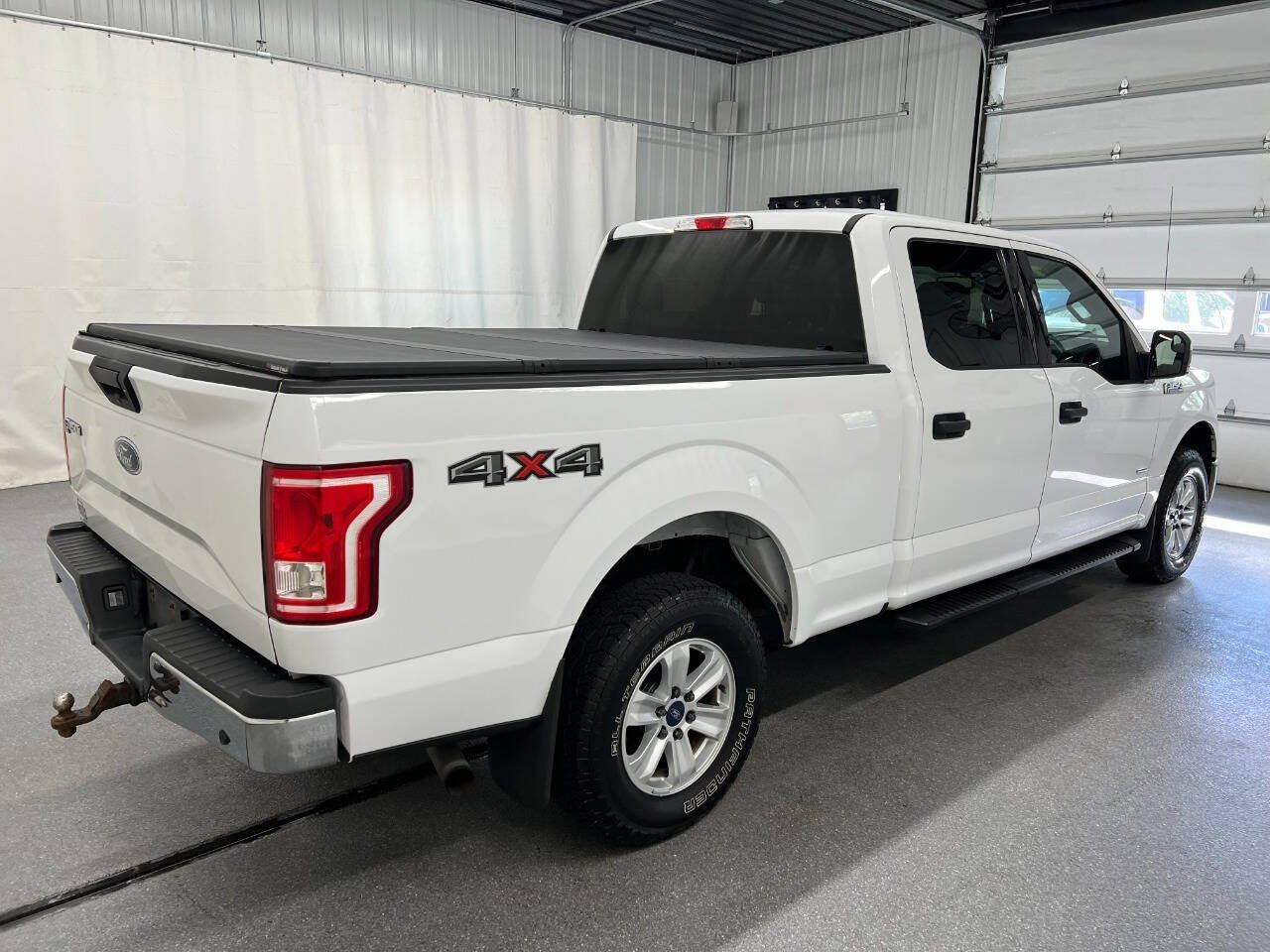 Used 2017 Ford F150 XLT w/ Equipment Group 301A Mid AWD/4WD image 4