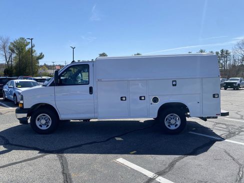 New 2024 Chevrolet Express 3500 w/ Power Convenience Package image 4