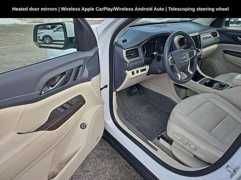 Used 2023 GMC Acadia Denali w/ Denali Ultimate Package image 9