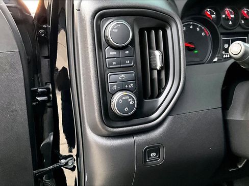Certified 2024 Chevrolet Silverado 1500 Custom Trail Boss w/ Turbomax Blackout Package AWD/4WD image 36