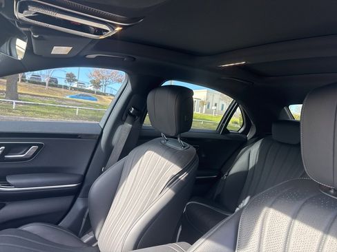 Used 2023 Mercedes-Benz S 500 4MATIC image 8