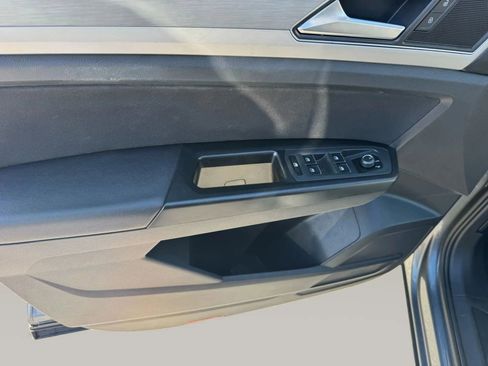 Used 2018 Volkswagen Atlas S image 18