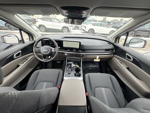 New 2026 Kia Carnival LX FWD image 21