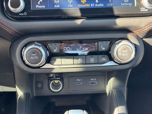 New 2025 Nissan Versa SR w/ Trunk Package image 16