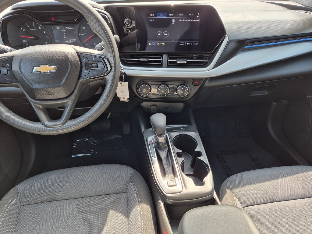 Used 2025 Chevrolet Trax LS FWD image 24