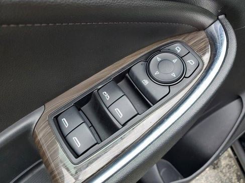 Used 2024 Chevrolet Malibu LT FWD image 19