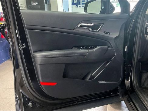 Used 2025 Kia Sportage SX Prestige AWD/4WD image 9