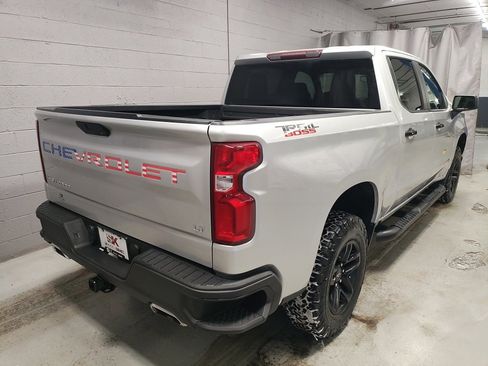 Used 2019 Chevrolet Silverado 1500 LT Trail Boss w/ Convenience Package image 2