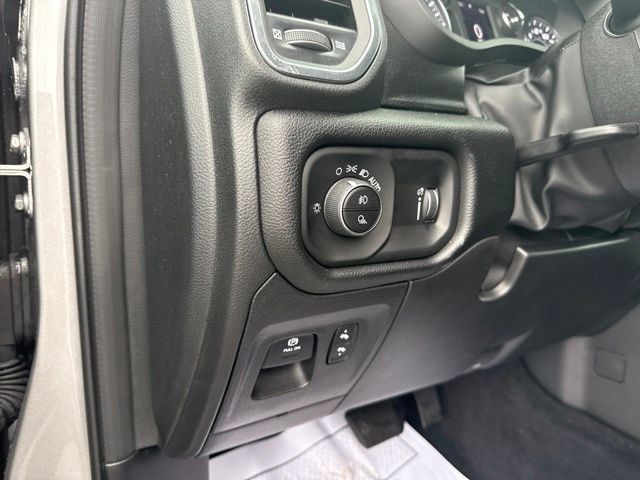 Used 2026 RAM 1500 Big Horn AWD/4WD image 19