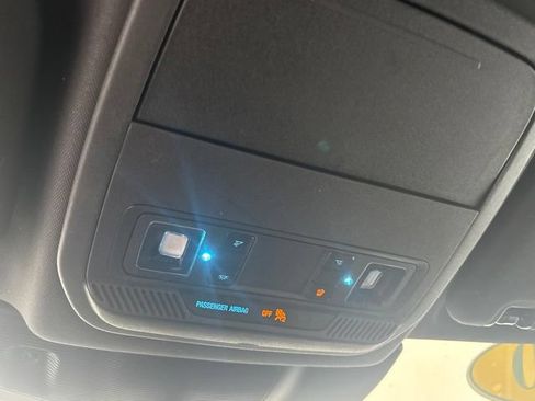 Used 2020 Ford Explorer XLT AWD/4WD image 8