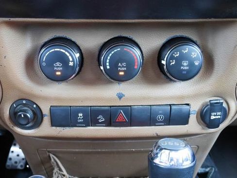 Used 2014 Jeep Wrangler Unlimited Sahara AWD/4WD image 24