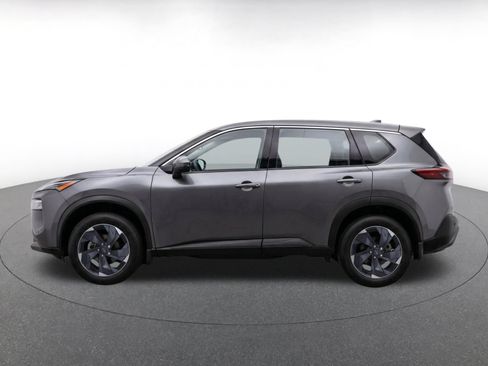Used 2025 Nissan Rogue SV AWD/4WD image 4