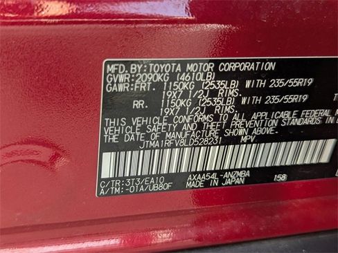 Used 2020 Toyota RAV4 XLE Premium image 38