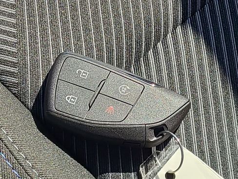 New 2027 Chevrolet Bolt LT w/ Comfort Package FWD image 26