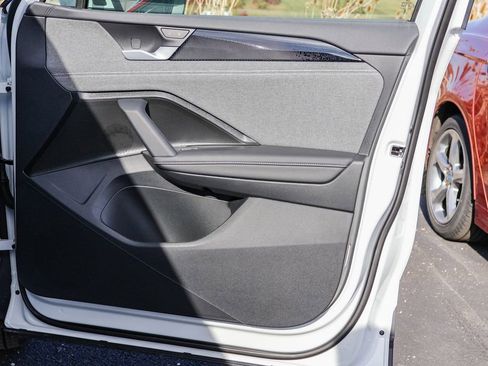 New 2025 Volkswagen Tiguan S image 44