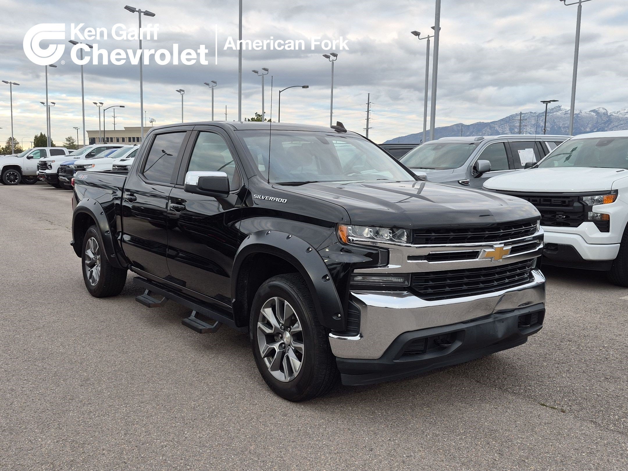 Used 2020 Chevrolet Silverado 1500 LT AWD/4WD image 1