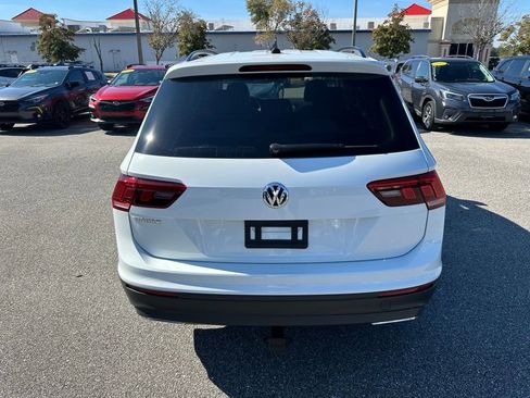 Used 2020 Volkswagen Tiguan S image 6