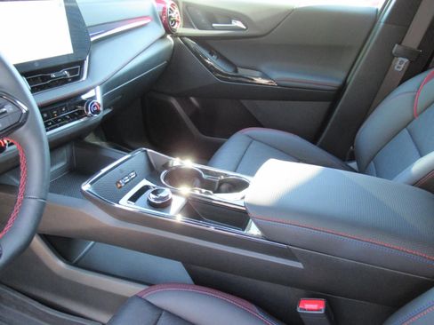 Used 2026 Chevrolet Equinox RS w/ Safety and Technology Package FWD image 16