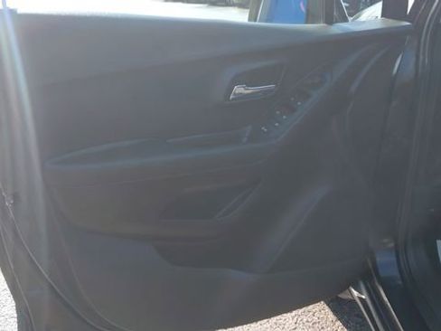 Used 2019 Chevrolet Trax LS w/ Tint and Cruise Package image 12