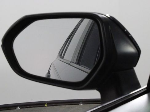 Used 2021 Toyota Corolla L image 35