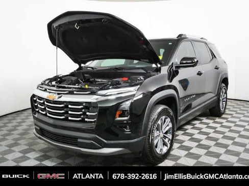 Used 2025 Chevrolet Equinox LT w/ Convenience Package II FWD image 30