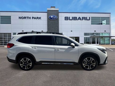 Certified 2023 Subaru Ascent Limited image 2