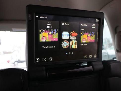 Used 2021 Chrysler Pacifica Touring-L w/ Uconnect Theater Family Group image 48