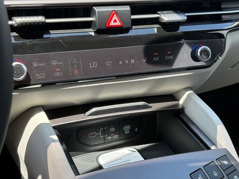 New 2026 Kia Sorento SX Prestige AWD/4WD image 25