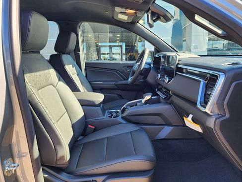 New 2026 GMC Canyon Elevation w/ Convenience Package image 39