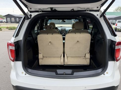 Used 2016 Ford Explorer Limited w/ Equipment Group 301A FWD image 19