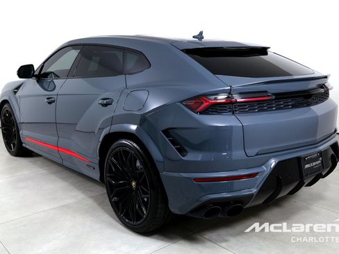 Used 2025 Lamborghini Urus SE AWD/4WD image 6