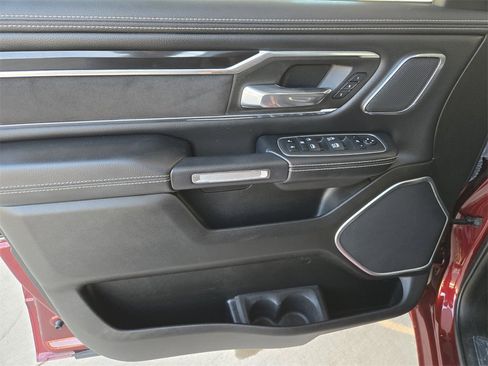 Used 2022 RAM 1500 Laramie image 32