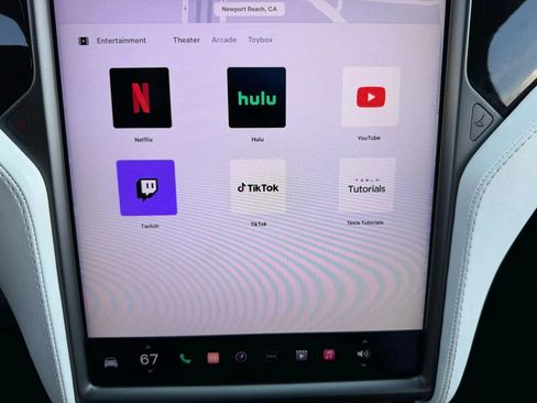 Used 2018 Tesla Model X 100D AWD/4WD image 24