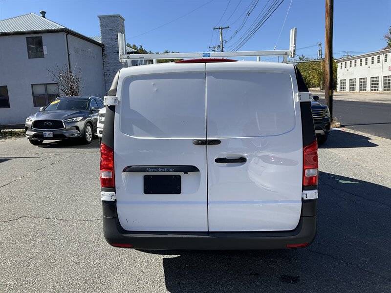 Used 2020 Mercedes-Benz Metris image 6