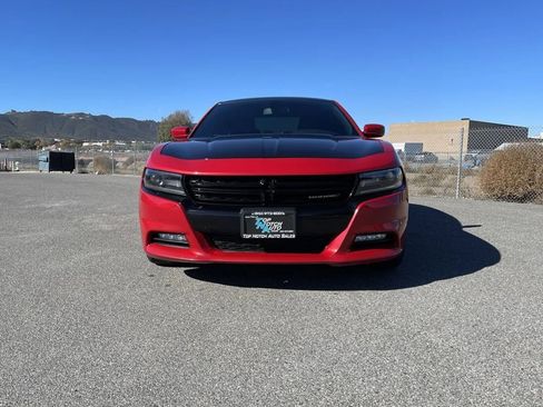Used 2017 Dodge Charger R/T w/ Plus Group image 2