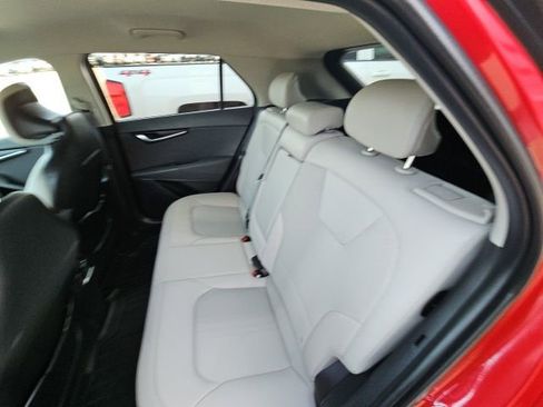 Used 2025 Kia Niro EX image 21