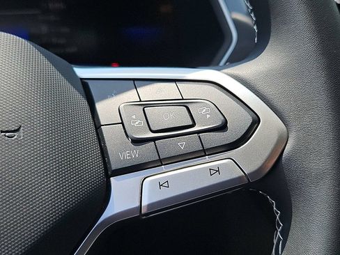 Certified 2024 Volkswagen Tiguan SE AWD/4WD image 24