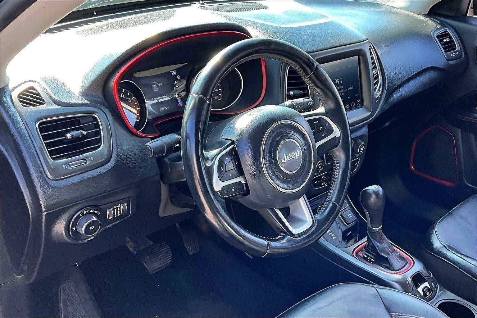 Used 2019 Jeep Compass Trailhawk AWD/4WD image 7
