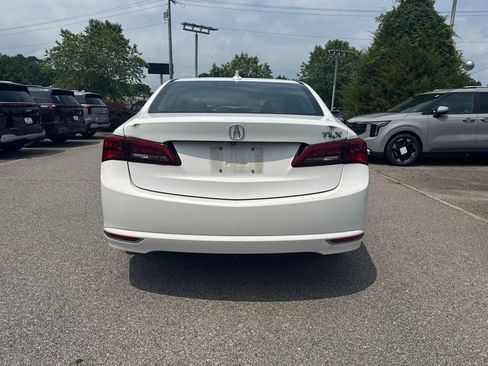 Used 2016 Acura TLX V6 w/ Technology Package FWD image 4