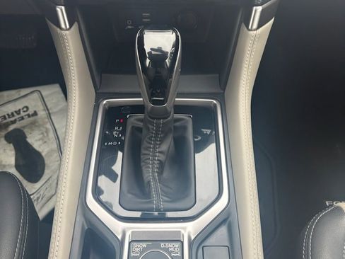 Used 2023 Subaru Forester Limited image 13