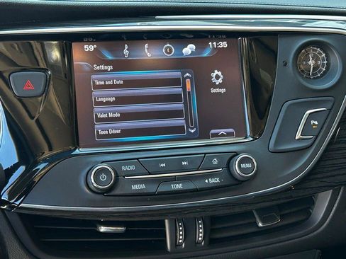 Used 2018 Buick Envision Essence FWD image 28