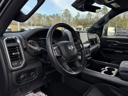 Used 2024 RAM 1500 Laramie image 10
