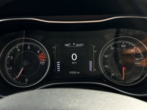 Used 2019 Jeep Cherokee Latitude w/ Cold Weather Group image 32