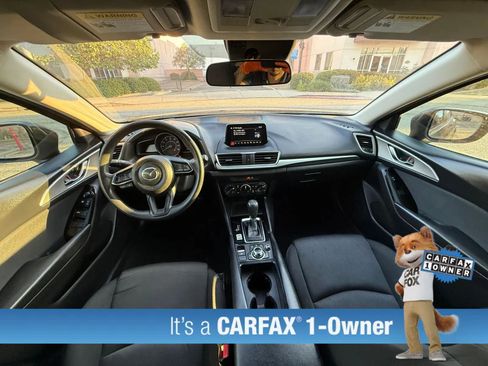 Used 2018 MAZDA MAZDA3 Sport image 33