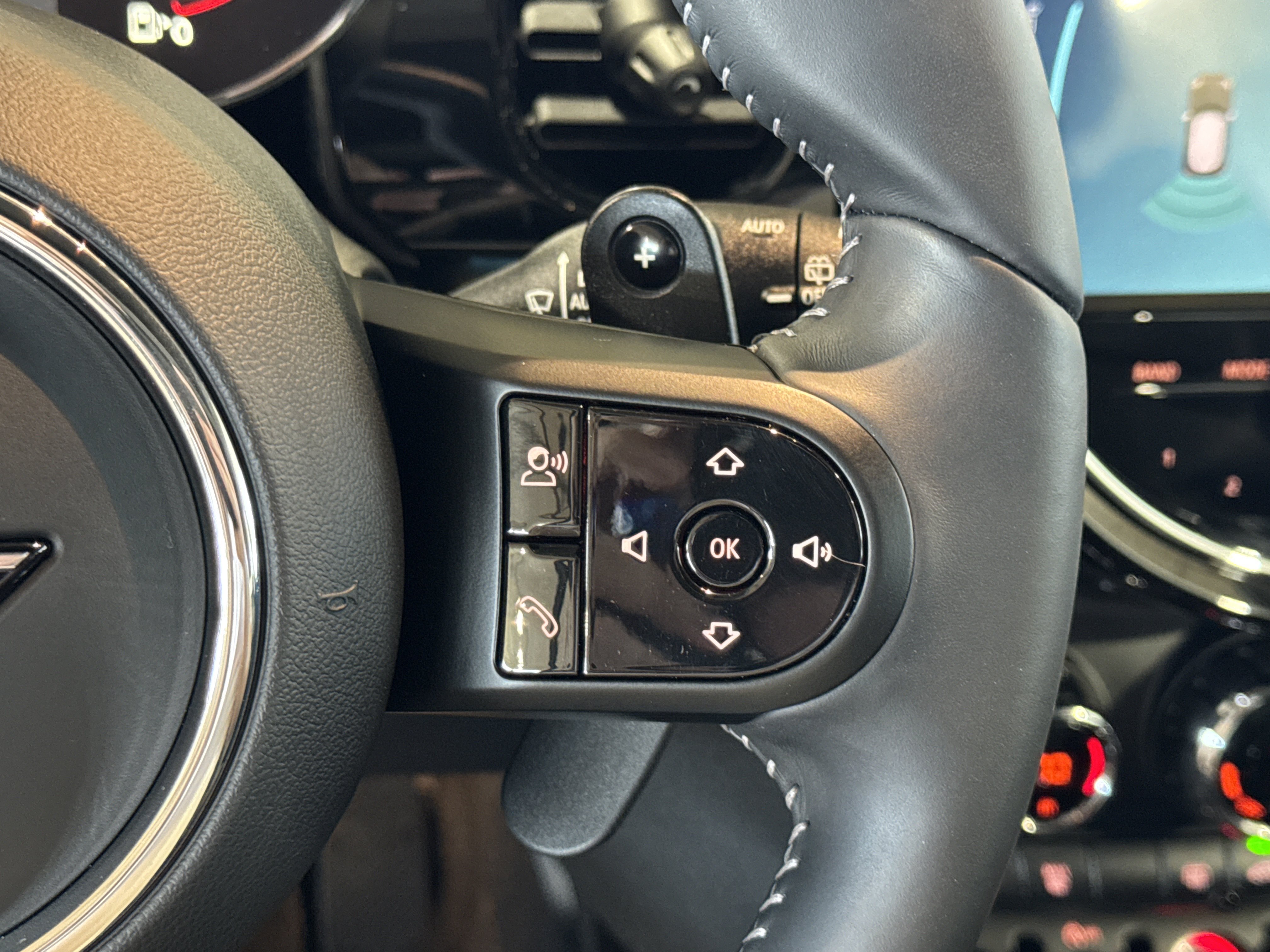 Used 2024 MINI Cooper S FWD image 24