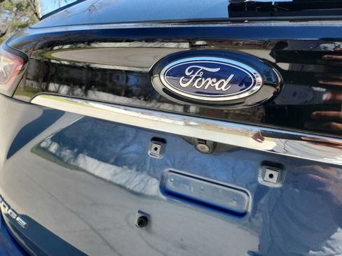 Used 2019 Ford Edge SE image 7