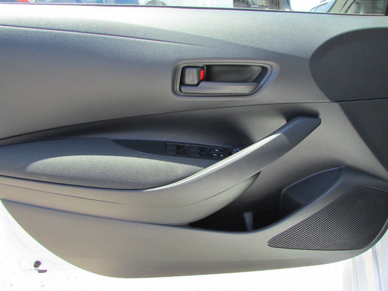 Used 2026 Toyota Corolla LE FWD image 15