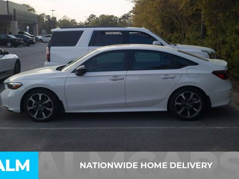 Used 2025 Honda Civic Sport image 4